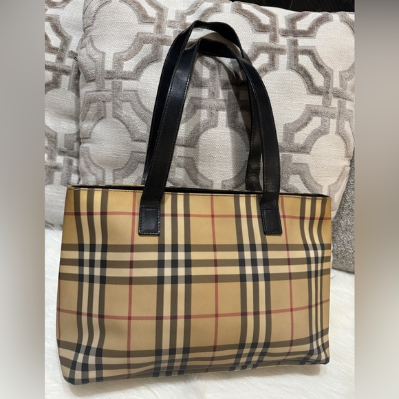 SOLD‼️‼️Burberry Haymarket Tote Bag - Picture 14 of 14